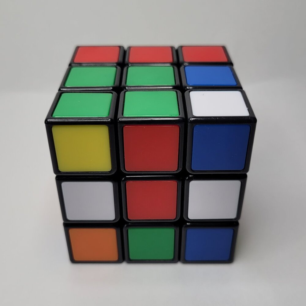 Original Rubik's Cube 3x3 Classic Puzzle Toy Brain Game - Picture 2 of 6
